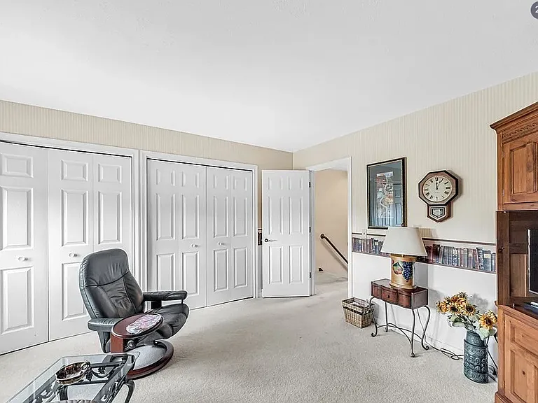 61 Pine Grove Dr #1 — Photo 18