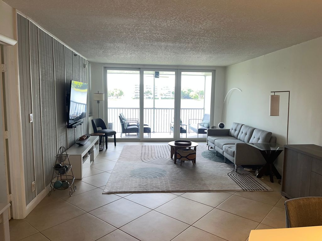 2900 N Course Dr APT 207, photo 8