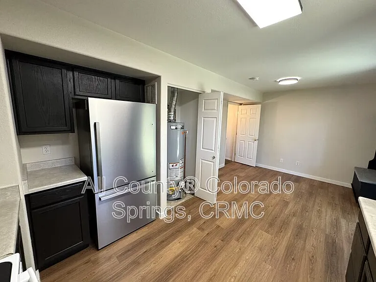 235 Ellers Grv — Photo 5
