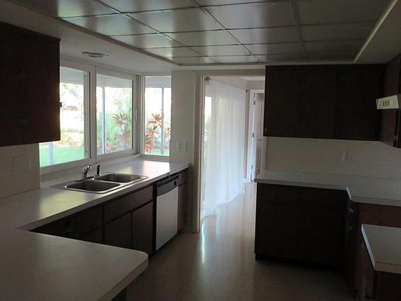 5th image of 8821 Hershey Ln