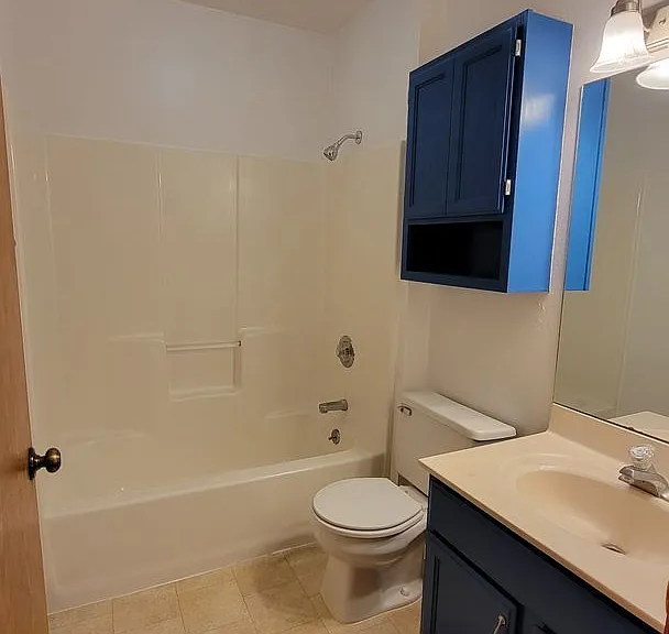 520 Dove St — Photo 8