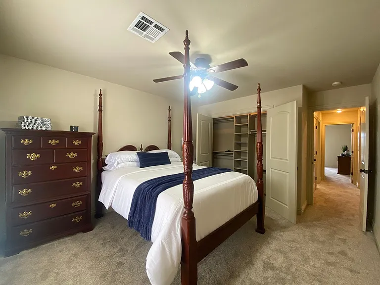 3605 N Narcissus Ave — Photo 48