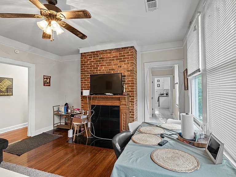 2438 Palmer Ave — Photo 3