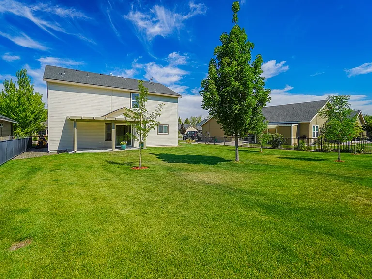 1655 N Azurite Pl — Photo 48
