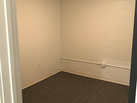 4th image of 2509 Duncan St