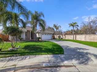 1331 E Parkview Ct, Visalia, CA 93292