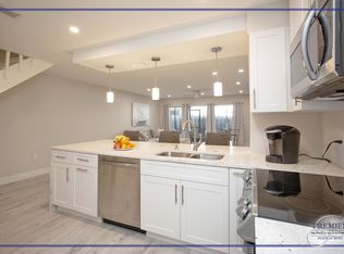 800 Meadowland Dr #B-24-2, Naples, FL 34108