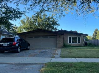 5161 W Devon Ave, Chicago, IL 60646