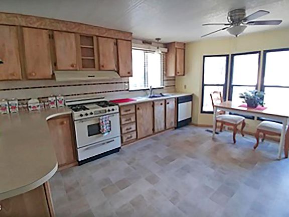 2nd image of 168 Northview St #168