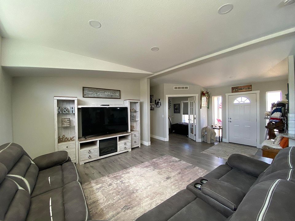 95682 Hillside Dr, Chilcoot, CA 96105 Zillow
