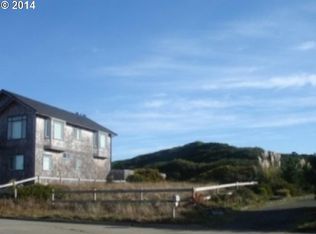 Strawberry Dr SW, Bandon, OR 97411