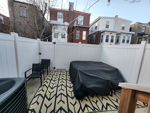 4th image of 1740 N Lambert St