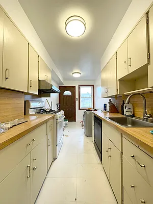 Rented by Keller Williams NYC | media 4