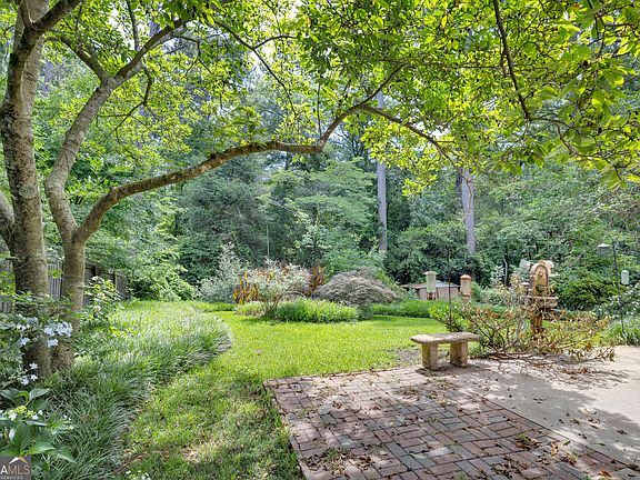 3rd image of 2416 Fieldstone Dr SE