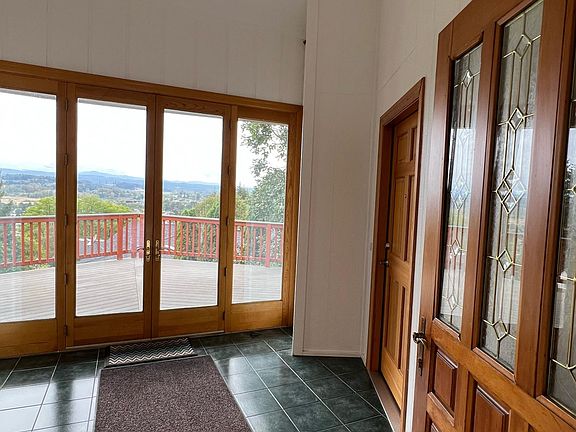 4th image of 440 SE Parkhill Dr #440
