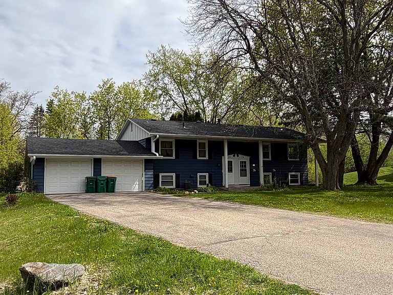 338 Glenmoor Ln — Photo 12