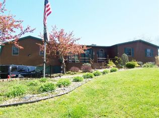 184 Ross Rd, Little Hocking, OH 45742