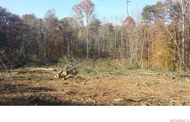 2nd image of 5255 Hunters Grove Ln