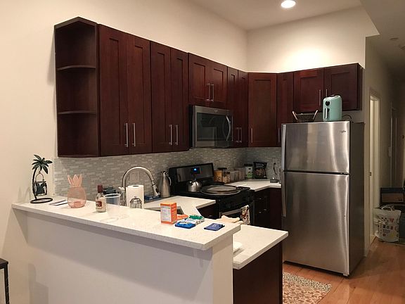4th image of 1818 W Girard Ave APT 2