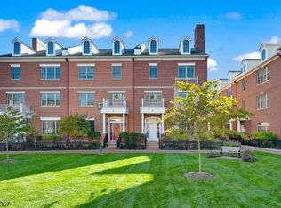 6 Gable Walk, Livingston Twp., NJ 07039