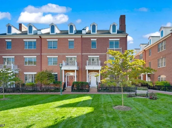 6 Gable Walk, Livingston Twp., NJ 07039