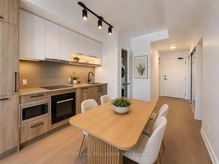 91 Montclair Ave #710 — Photo 6