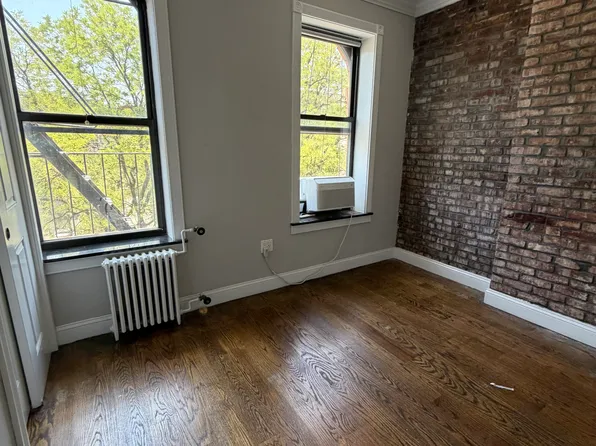 325 East 5th Street image 1 of 8