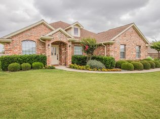 4004 Tortoise Ln, Fort Worth, TX 76135