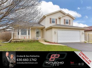 1903 Great Falls Dr, Plainfield, IL