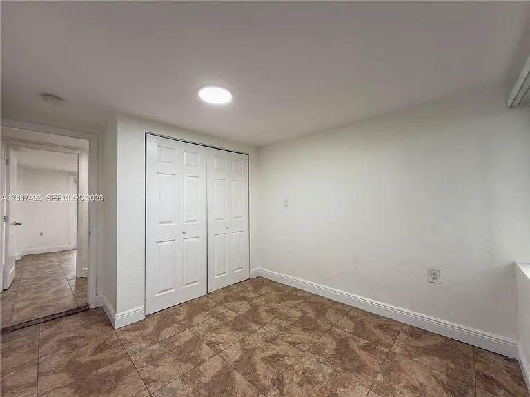 410 Pinecrest Dr — Photo 12