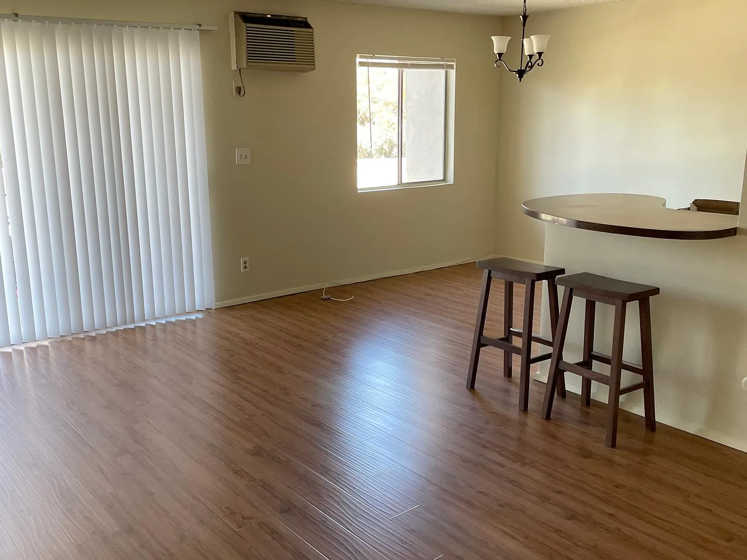 1 bed, 740 sqft, $2,350 — Photo 4