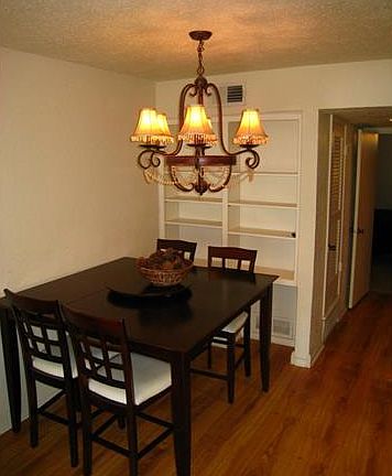 5th image of 2425 Ashdale Dr APT 67