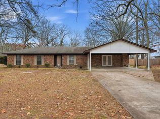 1903 Ginnett Rd, White Hall, AR 71602