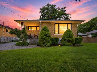 57 Vimy Cres, Sarnia, ON N7S 1J7