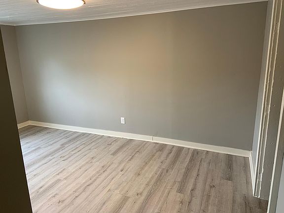 4th image of 516 Woodruff Place East Dr #D