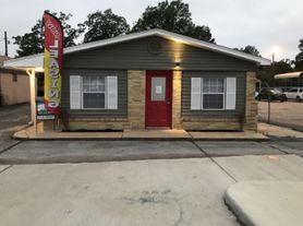 Pekin Apartments - 4607-4