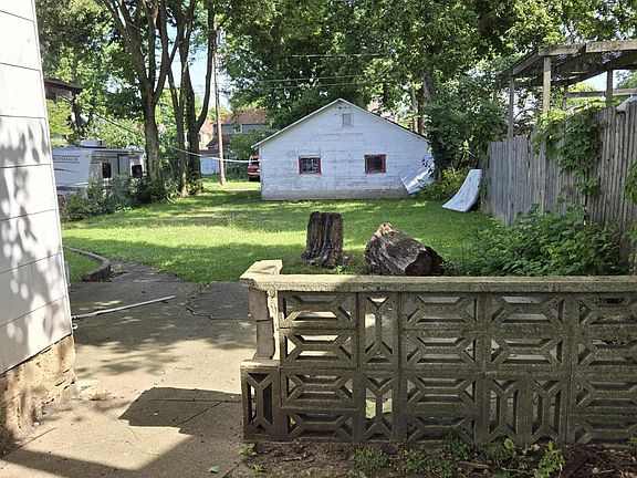 3rd image of 1908 W Washington St