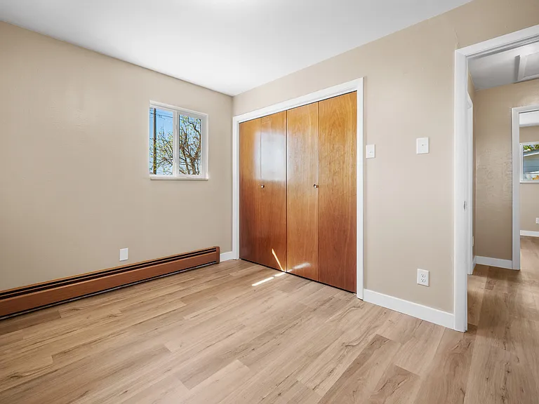 24 Radcliff Ln — Photo 12