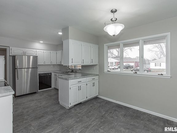 5th image of 1520 26th Ave