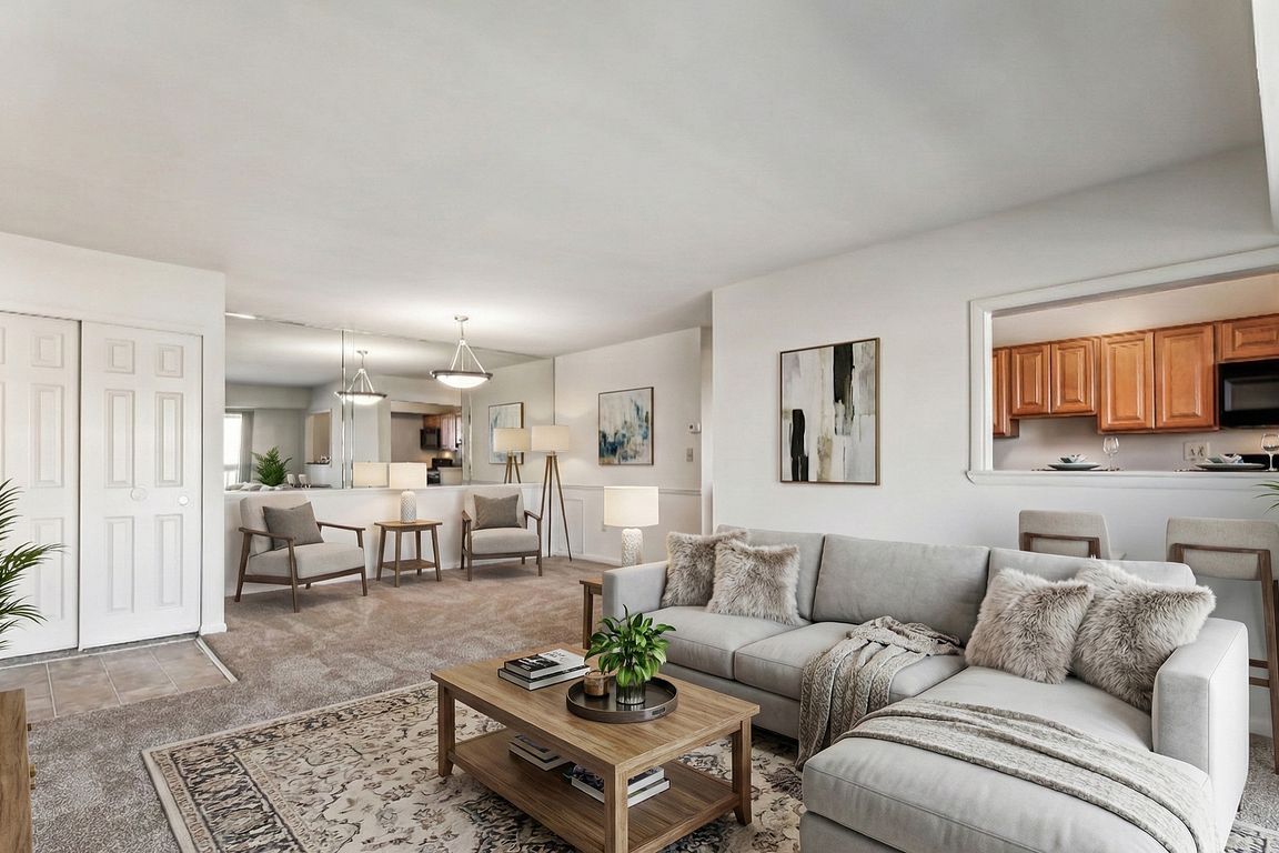Fallstaff_Manor_Living_Room