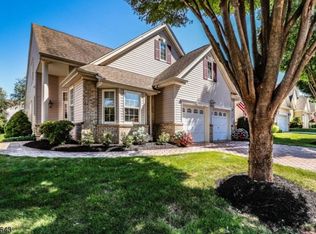 12 Hardenbergh St, Somerset, NJ 08873