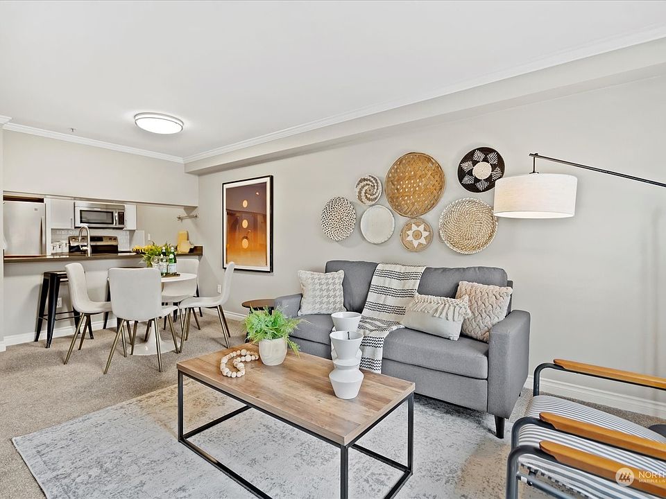 1st image of 12050 15th Avenue NE #302