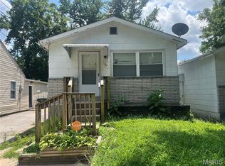 160 Barto Dr, Saint Louis, MO 63135