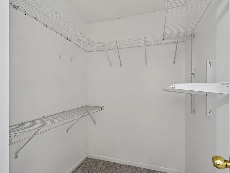 119 Kingsbridge Ln — Photo 24