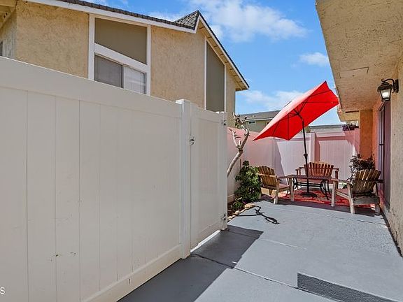 4th image of 20 Bahia Cir