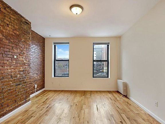 3rd image of 477 Hicks St APT 2