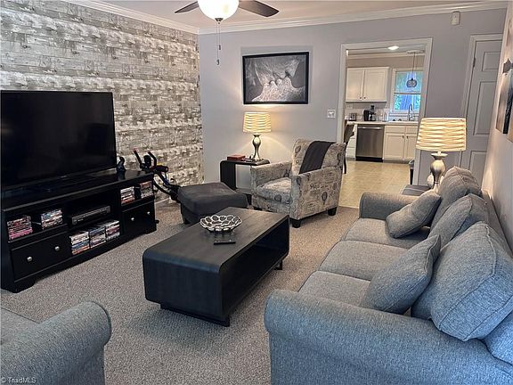 2nd image of 1916 Malone Rd APT I