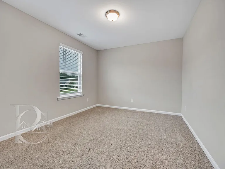 122 Drummond Way — Photo 26