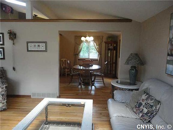 5th image of 4990 Alexis Dr