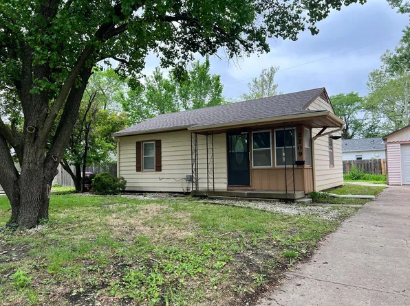 2209 Green Ave, Manhattan, KS 66502